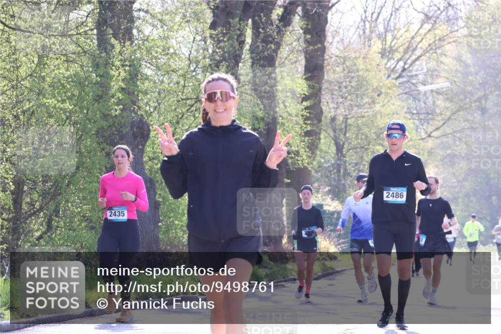 12.04.2026 - 45. Internationalen Wilhelmsburger Insellauf Yannick Fuchs http://msf.ph/oto/9498761 12.04.2026 10:59:12 Laufen 2435, 2486 meine-sportfotos.de