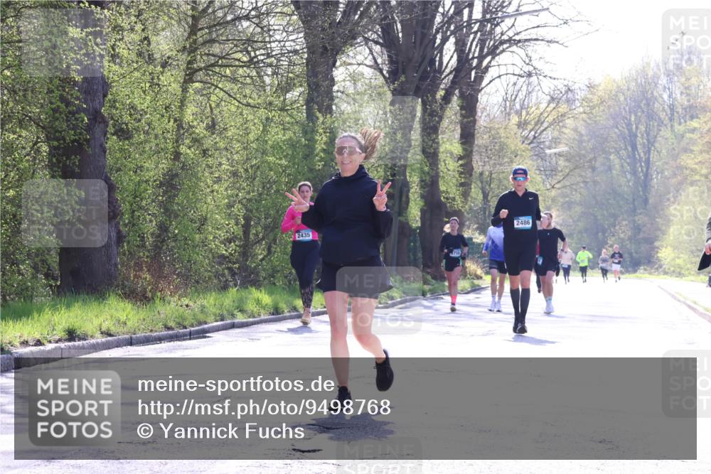 12.04.2026 - 45. Internationalen Wilhelmsburger Insellauf Yannick Fuchs http://msf.ph/oto/9498768 12.04.2026 10:59:12 Laufen 2435, 2486 meine-sportfotos.de
