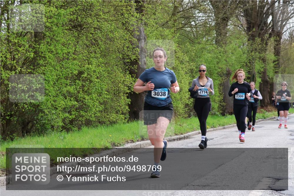 12.04.2026 - 45. Internationalen Wilhelmsburger Insellauf Yannick Fuchs http://msf.ph/oto/9498769 12.04.2026 13:12:42 Laufen 3038, 4774, 4774, 2306, 5695, 2298 meine-sportfotos.de