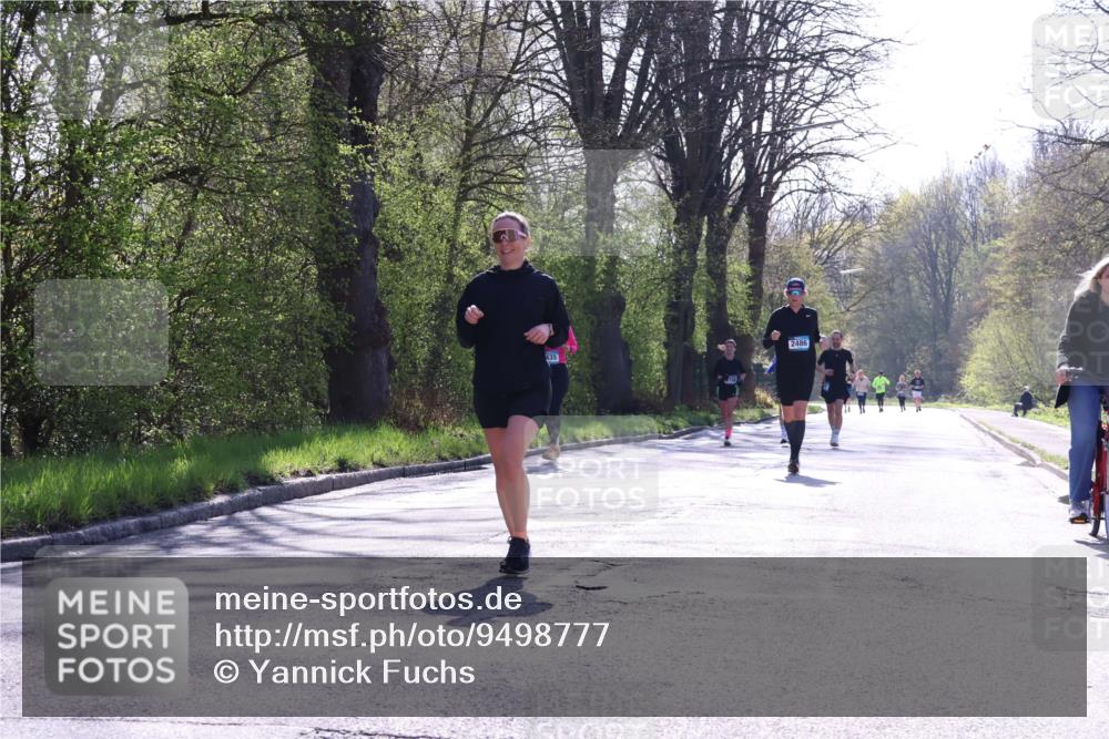 12.04.2026 - 45. Internationalen Wilhelmsburger Insellauf Yannick Fuchs http://msf.ph/oto/9498777 12.04.2026 10:59:13 Laufen 2486 meine-sportfotos.de