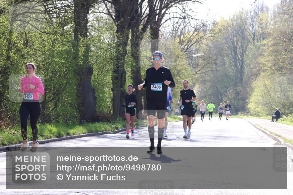 12.04.2026 - 45. Internationalen Wilhelmsburger Insellauf Yannick Fuchs http://msf.ph/oto/9498780 12.04.2026 10:59:14 Laufen 2435, 3739, 2486 meine-sportfotos.de