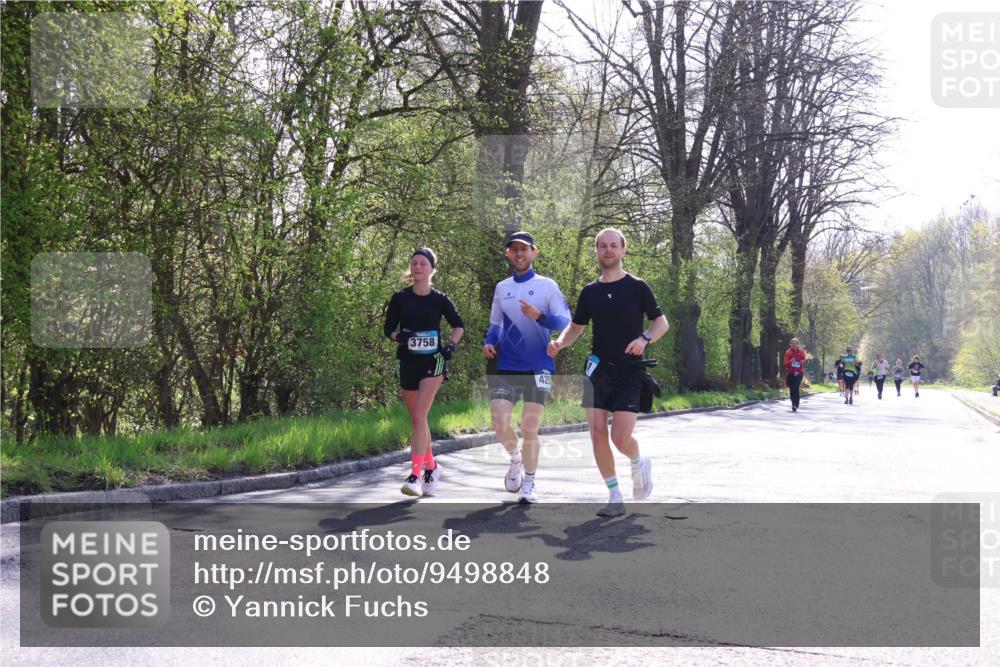 12.04.2026 - 45. Internationalen Wilhelmsburger Insellauf Yannick Fuchs http://msf.ph/oto/9498848 12.04.2026 10:59:21 Laufen 3758, 425 meine-sportfotos.de