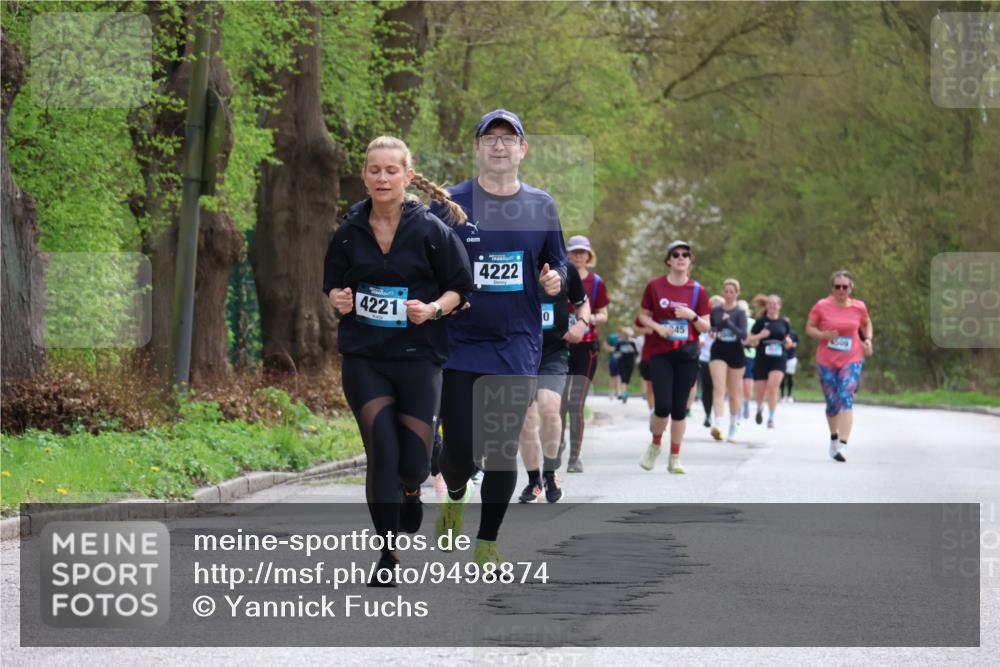 12.04.2026 - 45. Internationalen Wilhelmsburger Insellauf Yannick Fuchs http://msf.ph/oto/9498874 12.04.2026 13:13:01 Laufen 4221, 4222, 0, 45 meine-sportfotos.de