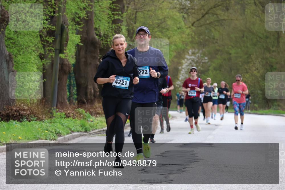 12.04.2026 - 45. Internationalen Wilhelmsburger Insellauf Yannick Fuchs http://msf.ph/oto/9498879 12.04.2026 13:13:02 Laufen 4221, 222, 2945 meine-sportfotos.de