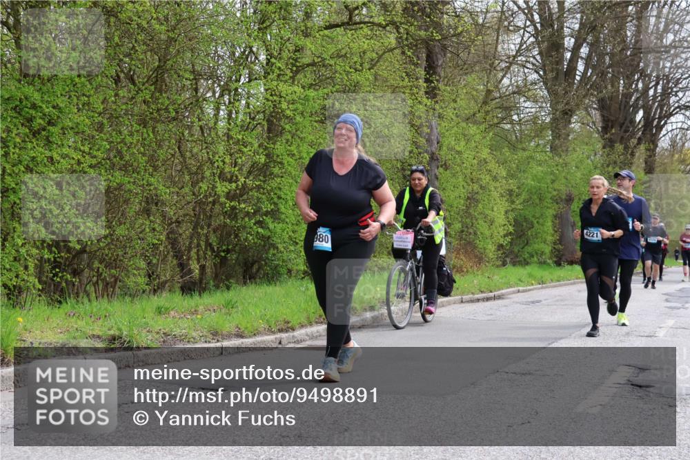 12.04.2026 - 45. Internationalen Wilhelmsburger Insellauf Yannick Fuchs http://msf.ph/oto/9498891 12.04.2026 13:13:06 Laufen 80, 5, 4221 meine-sportfotos.de