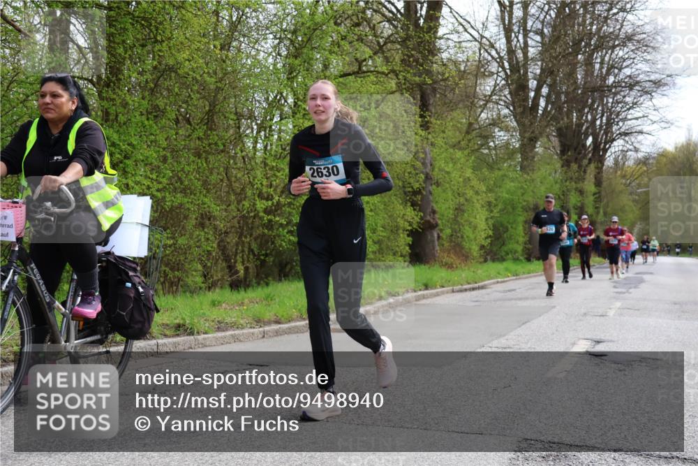 12.04.2026 - 45. Internationalen Wilhelmsburger Insellauf Yannick Fuchs http://msf.ph/oto/9498940 12.04.2026 13:13:11 Laufen 2630, 520 meine-sportfotos.de
