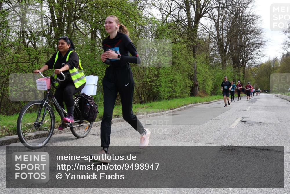 12.04.2026 - 45. Internationalen Wilhelmsburger Insellauf Yannick Fuchs http://msf.ph/oto/9498947 12.04.2026 13:13:12 Laufen 5, 5520 meine-sportfotos.de