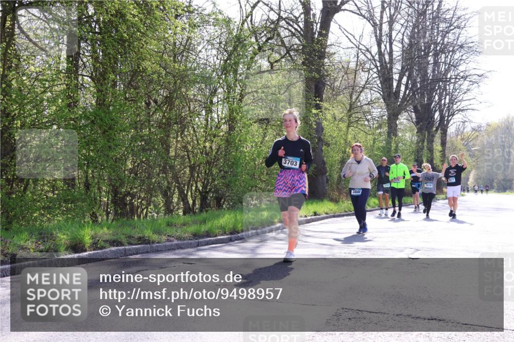 12.04.2026 - 45. Internationalen Wilhelmsburger Insellauf Yannick Fuchs http://msf.ph/oto/9498957 12.04.2026 10:59:39 Laufen 3703, 2916, 1965, 3202, 2816, 3844 meine-sportfotos.de