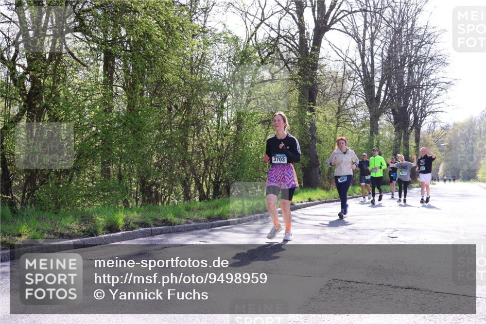 12.04.2026 - 45. Internationalen Wilhelmsburger Insellauf Yannick Fuchs http://msf.ph/oto/9498959 12.04.2026 10:59:39 Laufen 3703, 3844, 1965, 2816 meine-sportfotos.de