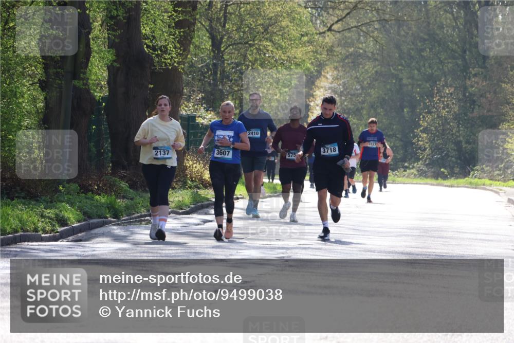 12.04.2026 - 45. Internationalen Wilhelmsburger Insellauf Yannick Fuchs http://msf.ph/oto/9499038 12.04.2026 11:00:08 Laufen 2137, 3607, 2410, 575, 3718, 2823 meine-sportfotos.de