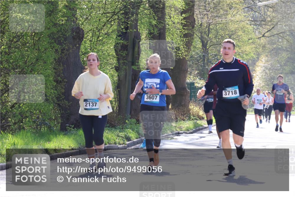 12.04.2026 - 45. Internationalen Wilhelmsburger Insellauf Yannick Fuchs http://msf.ph/oto/9499056 12.04.2026 11:00:14 Laufen 2137, 3607, 2230, 3718, 2295, 2823 meine-sportfotos.de