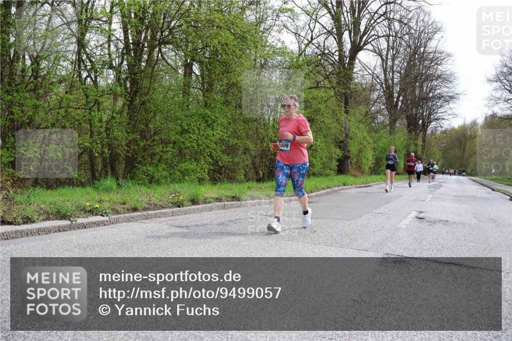 12.04.2026 - 45. Internationalen Wilhelmsburger Insellauf Yannick Fuchs http://msf.ph/oto/9499057 12.04.2026 13:13:24 Laufen 5509 meine-sportfotos.de