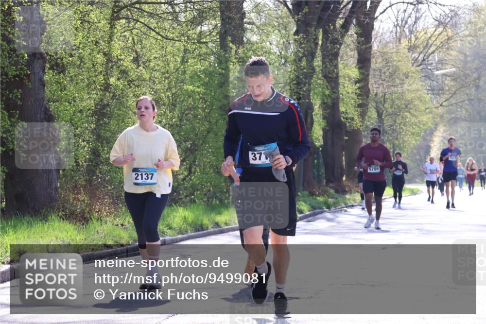12.04.2026 - 45. Internationalen Wilhelmsburger Insellauf Yannick Fuchs http://msf.ph/oto/9499081 12.04.2026 11:00:17 Laufen 2137, 37, 5756 meine-sportfotos.de