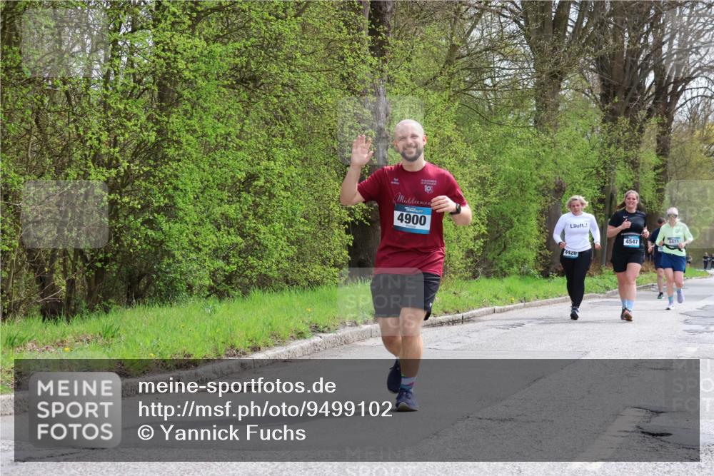 12.04.2026 - 45. Internationalen Wilhelmsburger Insellauf Yannick Fuchs http://msf.ph/oto/9499102 12.04.2026 13:13:30 Laufen 199, 4900, 442, 4547, 4471 meine-sportfotos.de