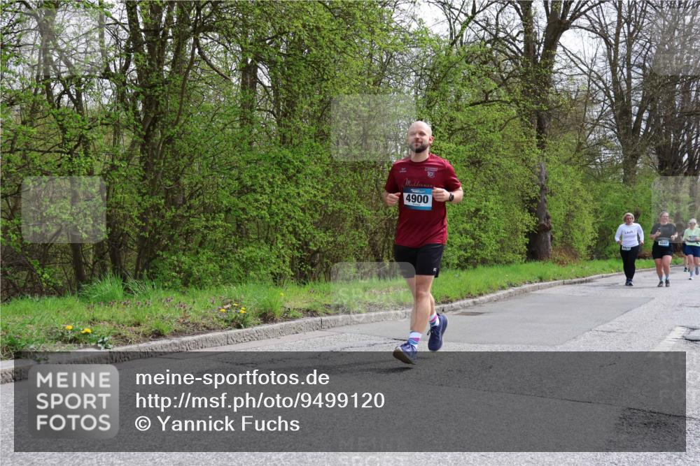 12.04.2026 - 45. Internationalen Wilhelmsburger Insellauf Yannick Fuchs http://msf.ph/oto/9499120 12.04.2026 13:13:31 Laufen 10, 4900, 442, 4547 meine-sportfotos.de