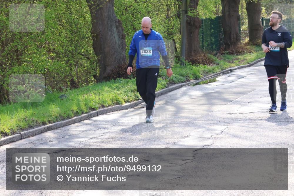 12.04.2026 - 45. Internationalen Wilhelmsburger Insellauf Yannick Fuchs http://msf.ph/oto/9499132 12.04.2026 11:00:58 Laufen 2828, 3681 meine-sportfotos.de
