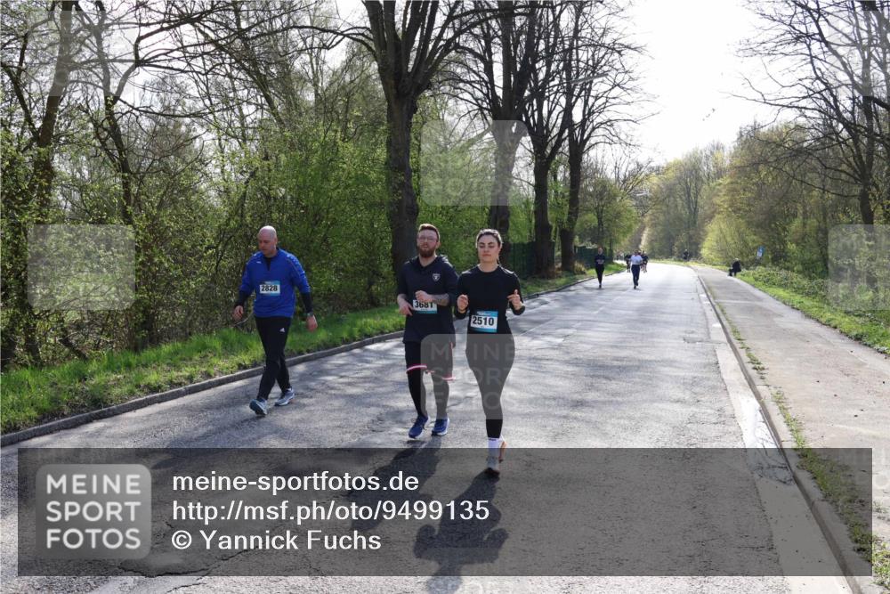 12.04.2026 - 45. Internationalen Wilhelmsburger Insellauf Yannick Fuchs http://msf.ph/oto/9499135 12.04.2026 11:01:01 Laufen 2828, 3681, 2510 meine-sportfotos.de