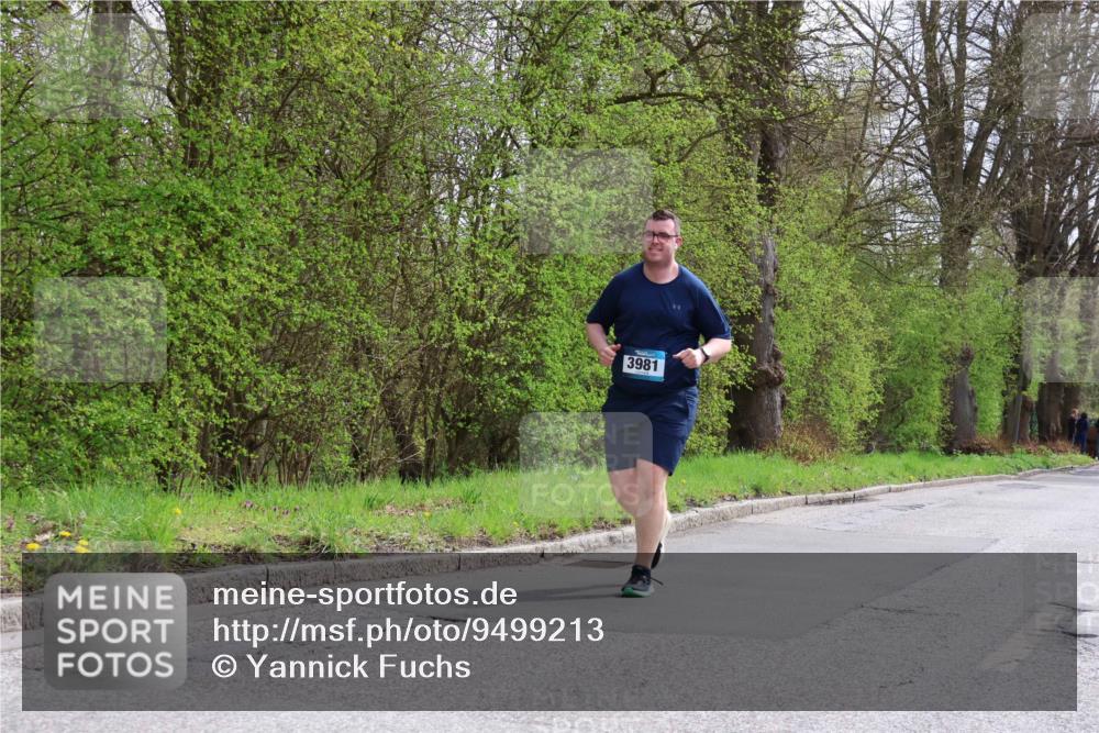 12.04.2026 - 45. Internationalen Wilhelmsburger Insellauf Yannick Fuchs http://msf.ph/oto/9499213 12.04.2026 13:13:42 Laufen 3981 meine-sportfotos.de