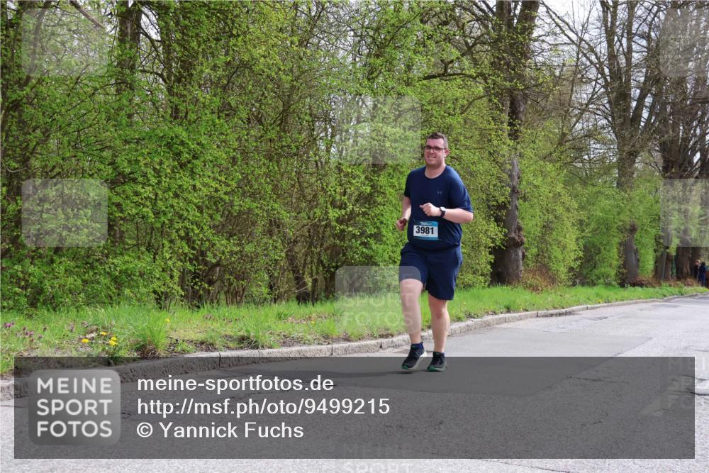 12.04.2026 - 45. Internationalen Wilhelmsburger Insellauf Yannick Fuchs http://msf.ph/oto/9499215 12.04.2026 13:13:42 Laufen 3981 meine-sportfotos.de