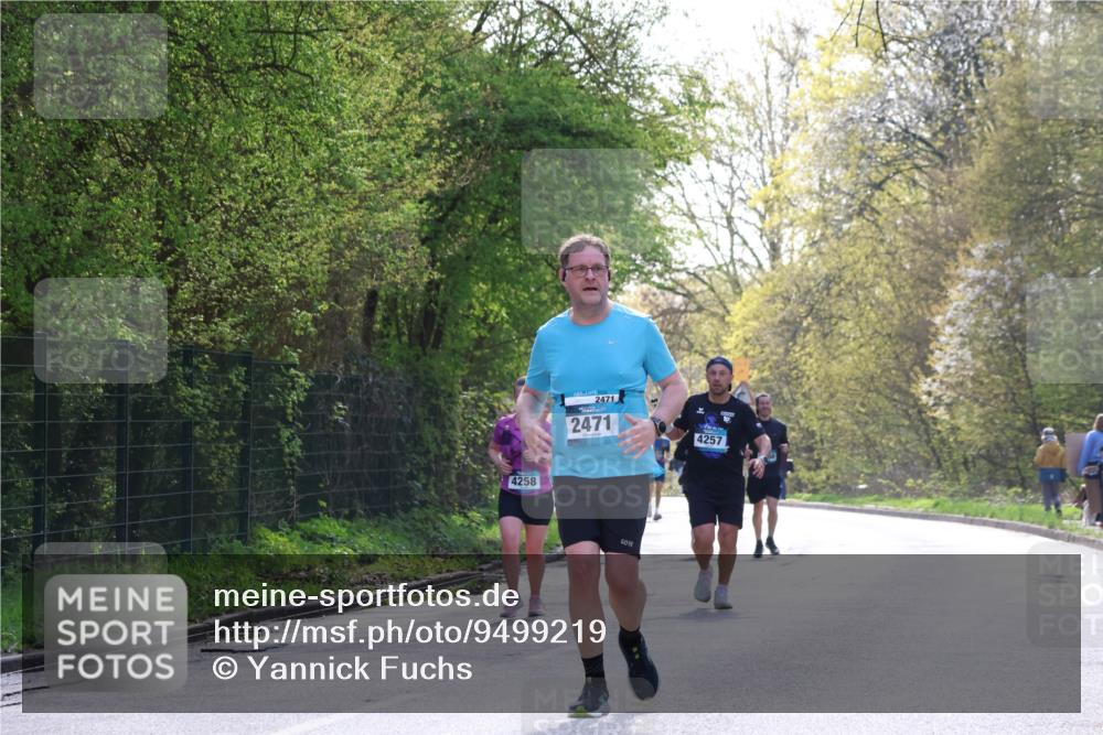 12.04.2026 - 45. Internationalen Wilhelmsburger Insellauf Yannick Fuchs http://msf.ph/oto/9499219 12.04.2026 11:05:18 Laufen 4258, 2471, 2471, 4257 meine-sportfotos.de