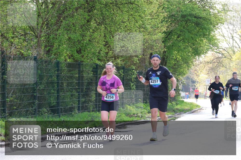 12.04.2026 - 45. Internationalen Wilhelmsburger Insellauf Yannick Fuchs http://msf.ph/oto/9499260 12.04.2026 11:05:22 Laufen 4258, 4257, 10, 2492, 2466 meine-sportfotos.de