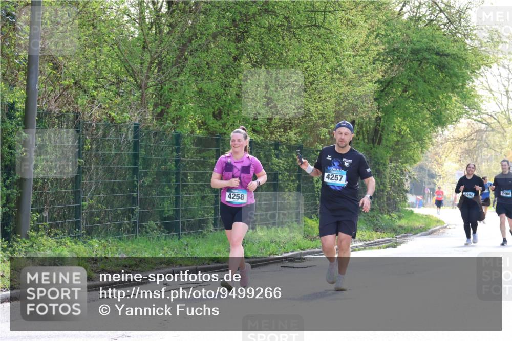 12.04.2026 - 45. Internationalen Wilhelmsburger Insellauf Yannick Fuchs http://msf.ph/oto/9499266 12.04.2026 11:05:22 Laufen 4258, 4257, 10, 2492, 2466 meine-sportfotos.de