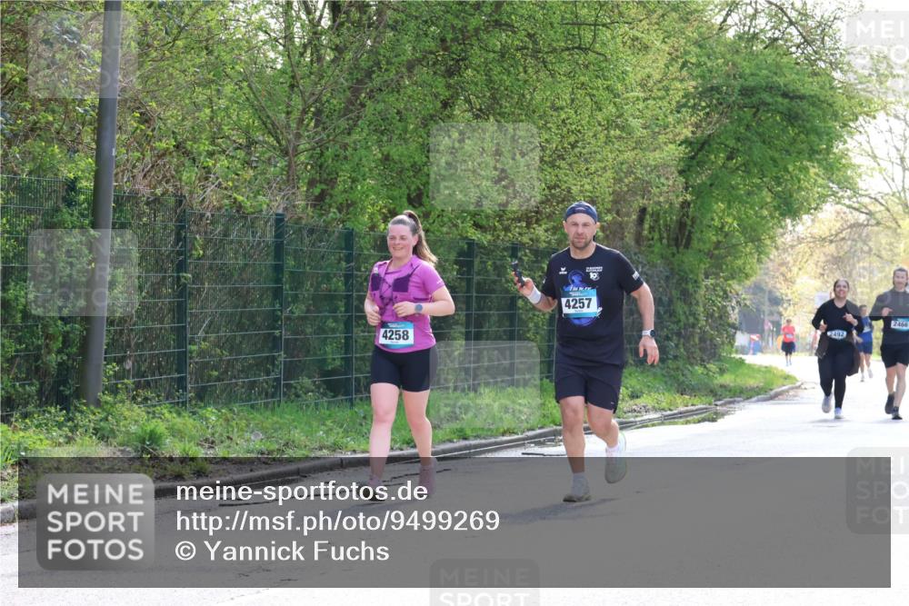 12.04.2026 - 45. Internationalen Wilhelmsburger Insellauf Yannick Fuchs http://msf.ph/oto/9499269 12.04.2026 11:05:22 Laufen 4258, 4257, 10, 2492, 2466 meine-sportfotos.de