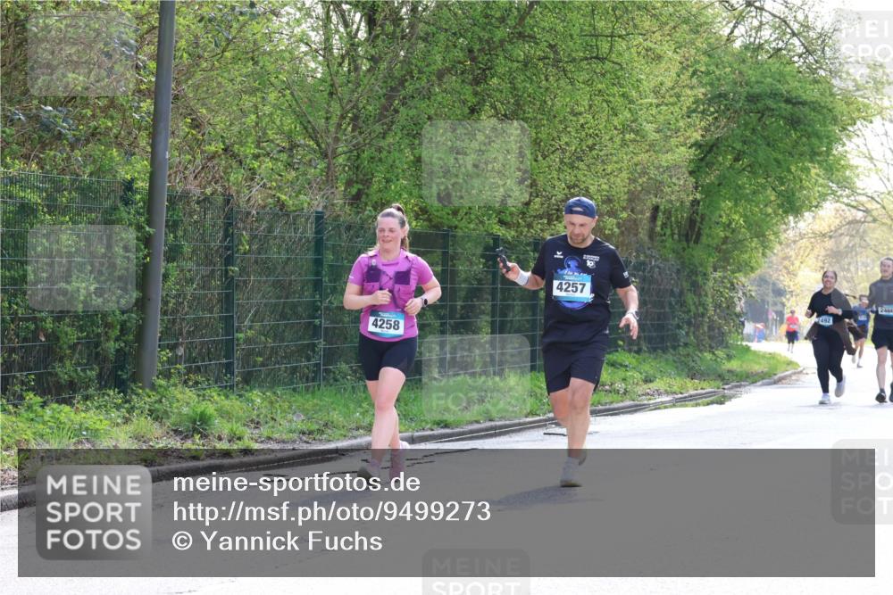 12.04.2026 - 45. Internationalen Wilhelmsburger Insellauf Yannick Fuchs http://msf.ph/oto/9499273 12.04.2026 11:05:23 Laufen 4258, 4257, 10, 2492, 2466 meine-sportfotos.de