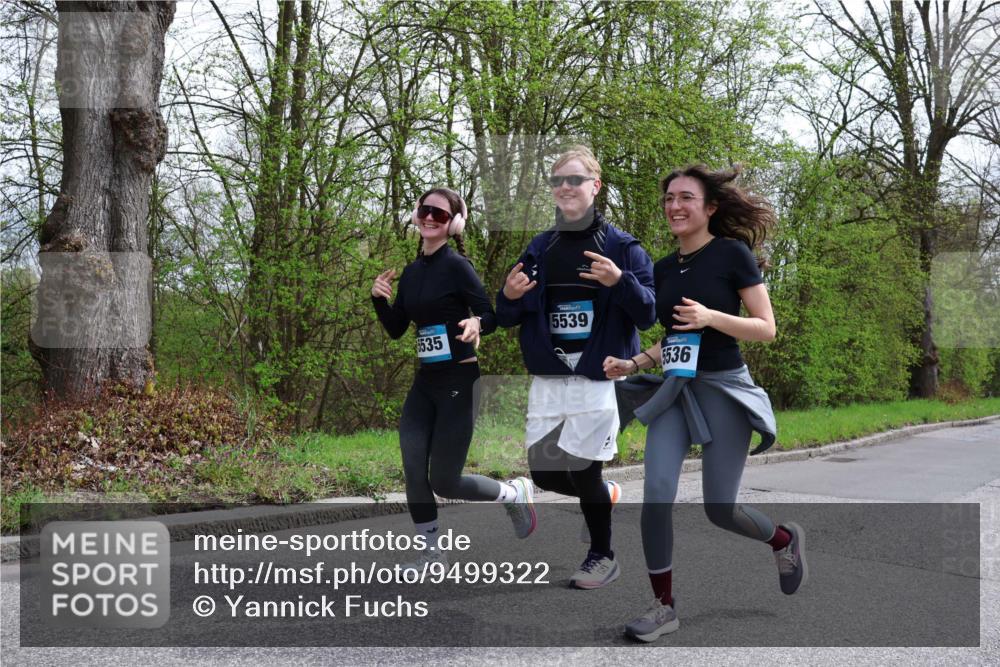 12.04.2026 - 45. Internationalen Wilhelmsburger Insellauf Yannick Fuchs http://msf.ph/oto/9499322 12.04.2026 13:14:04 Laufen 5535, 5539, 5536 meine-sportfotos.de
