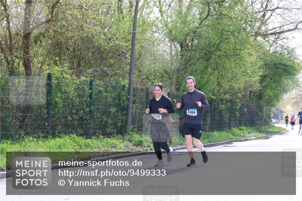 12.04.2026 - 45. Internationalen Wilhelmsburger Insellauf Yannick Fuchs http://msf.ph/oto/9499333 12.04.2026 11:05:32 Laufen 2492, 2466 meine-sportfotos.de