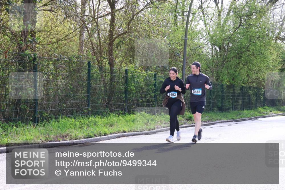 12.04.2026 - 45. Internationalen Wilhelmsburger Insellauf Yannick Fuchs http://msf.ph/oto/9499344 12.04.2026 11:05:33 Laufen 2492, 2466 meine-sportfotos.de