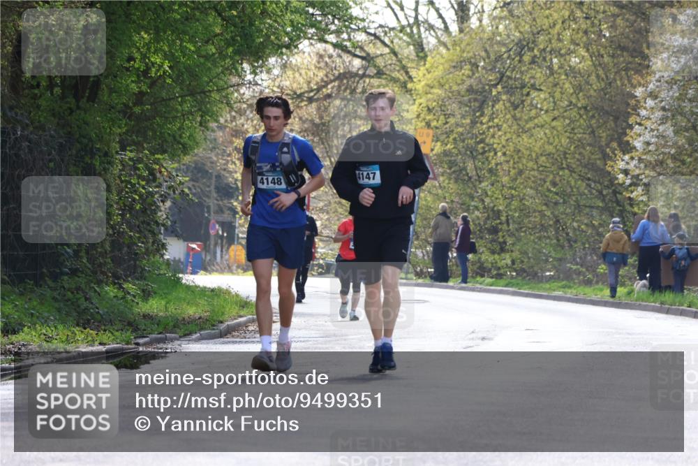 12.04.2026 - 45. Internationalen Wilhelmsburger Insellauf Yannick Fuchs http://msf.ph/oto/9499351 12.04.2026 11:05:37 Laufen 4148, 4147, 9 meine-sportfotos.de