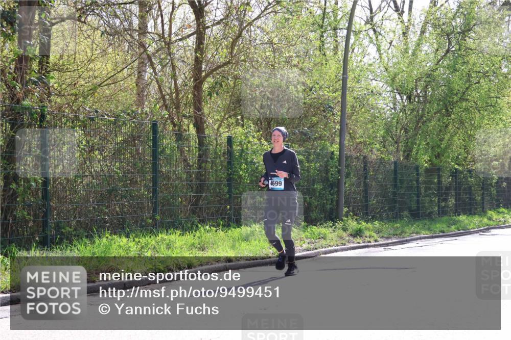 12.04.2026 - 45. Internationalen Wilhelmsburger Insellauf Yannick Fuchs http://msf.ph/oto/9499451 12.04.2026 11:06:07 Laufen 4699 meine-sportfotos.de