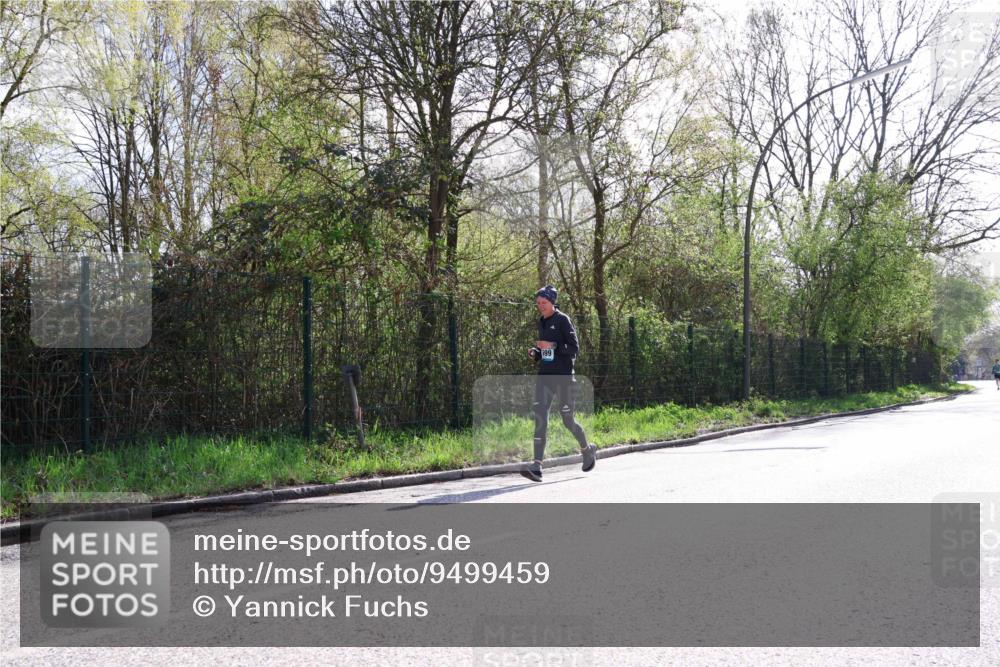 12.04.2026 - 45. Internationalen Wilhelmsburger Insellauf Yannick Fuchs http://msf.ph/oto/9499459 12.04.2026 11:06:08 Laufen  meine-sportfotos.de
