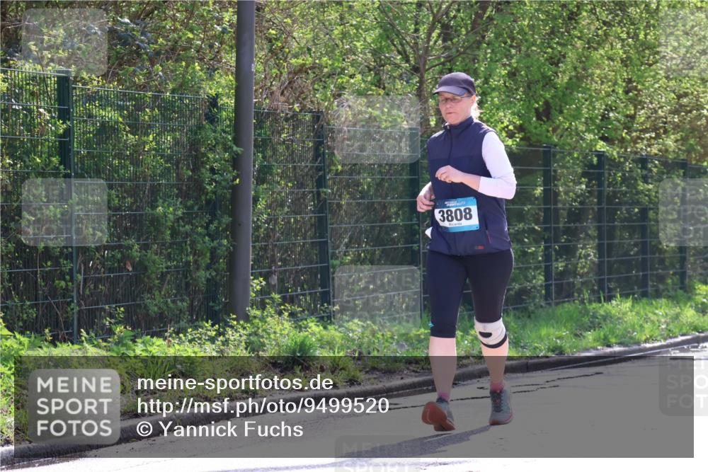 12.04.2026 - 45. Internationalen Wilhelmsburger Insellauf Yannick Fuchs http://msf.ph/oto/9499520 12.04.2026 11:06:31 Laufen 3808 meine-sportfotos.de