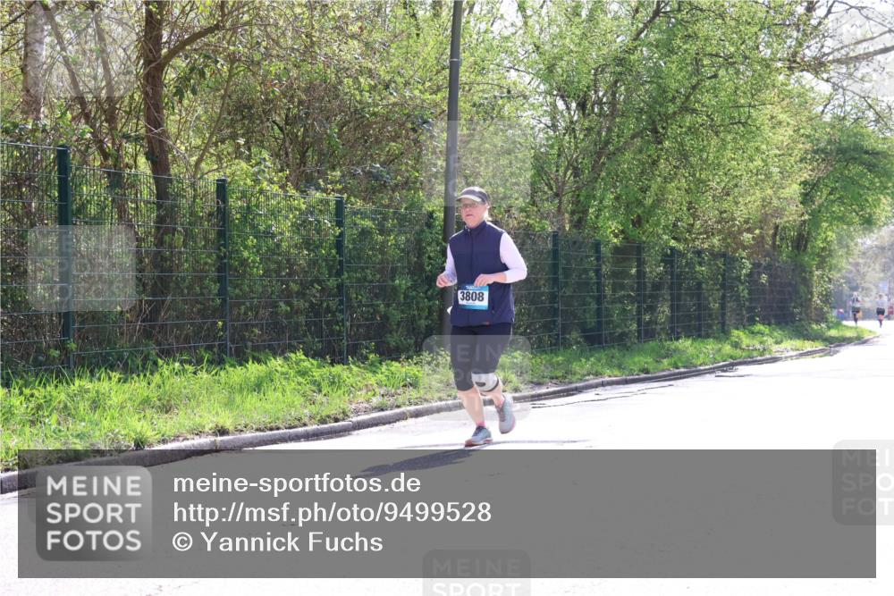 12.04.2026 - 45. Internationalen Wilhelmsburger Insellauf Yannick Fuchs http://msf.ph/oto/9499528 12.04.2026 11:06:32 Laufen 3808 meine-sportfotos.de
