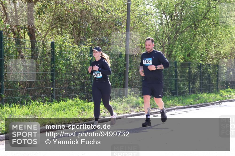 12.04.2026 - 45. Internationalen Wilhelmsburger Insellauf Yannick Fuchs http://msf.ph/oto/9499732 12.04.2026 11:07:48 Laufen 2542, 3122 meine-sportfotos.de