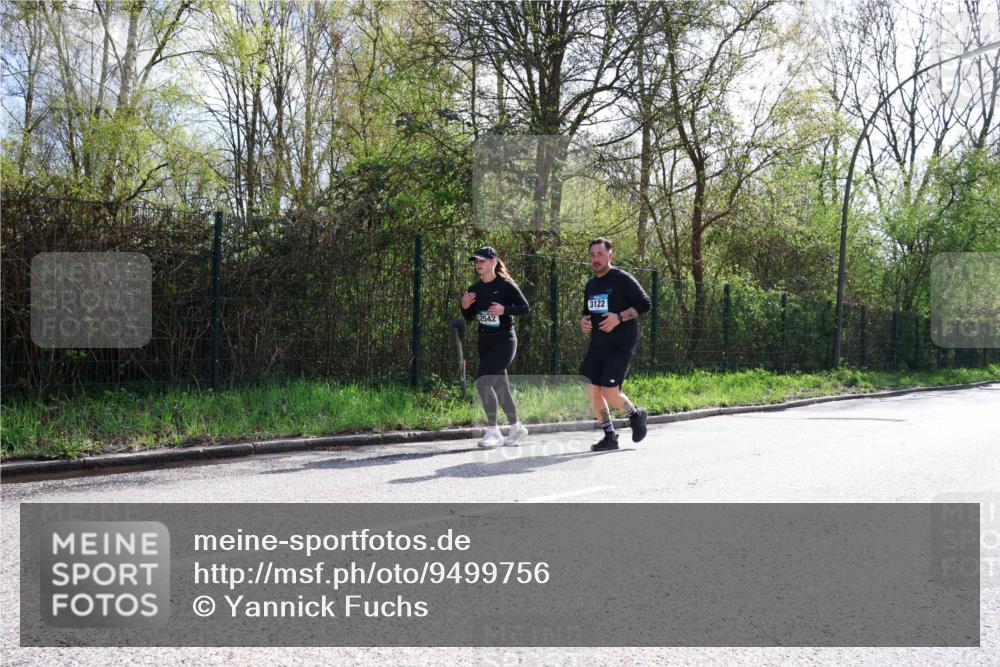 12.04.2026 - 45. Internationalen Wilhelmsburger Insellauf Yannick Fuchs http://msf.ph/oto/9499756 12.04.2026 11:07:50 Laufen 2542, 3122 meine-sportfotos.de