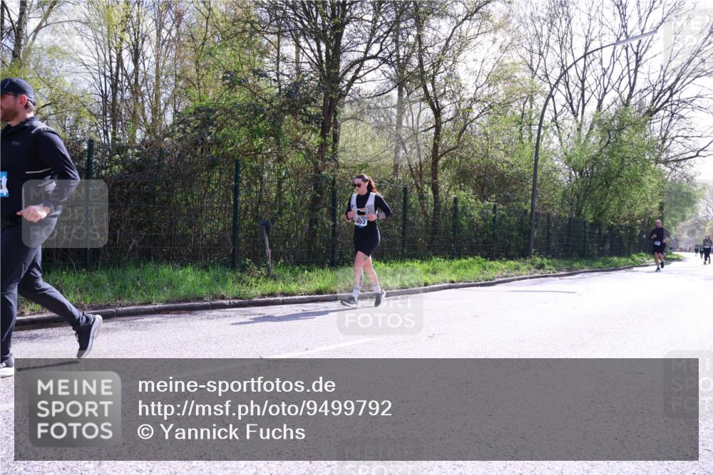 12.04.2026 - 45. Internationalen Wilhelmsburger Insellauf Yannick Fuchs http://msf.ph/oto/9499792 12.04.2026 11:07:59 Laufen 4453 meine-sportfotos.de