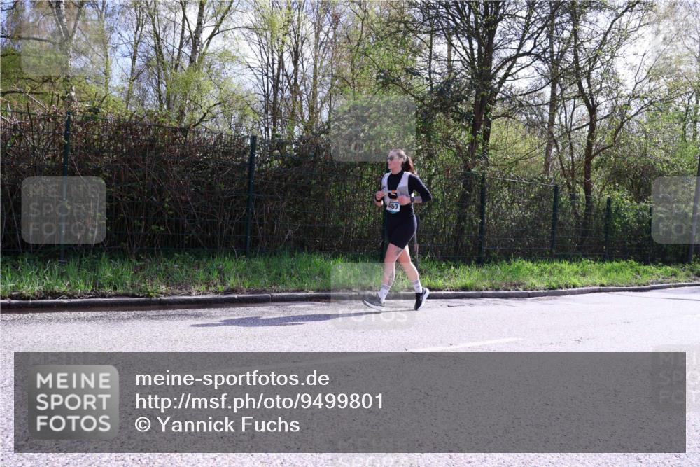 12.04.2026 - 45. Internationalen Wilhelmsburger Insellauf Yannick Fuchs http://msf.ph/oto/9499801 12.04.2026 11:08:00 Laufen 450 meine-sportfotos.de