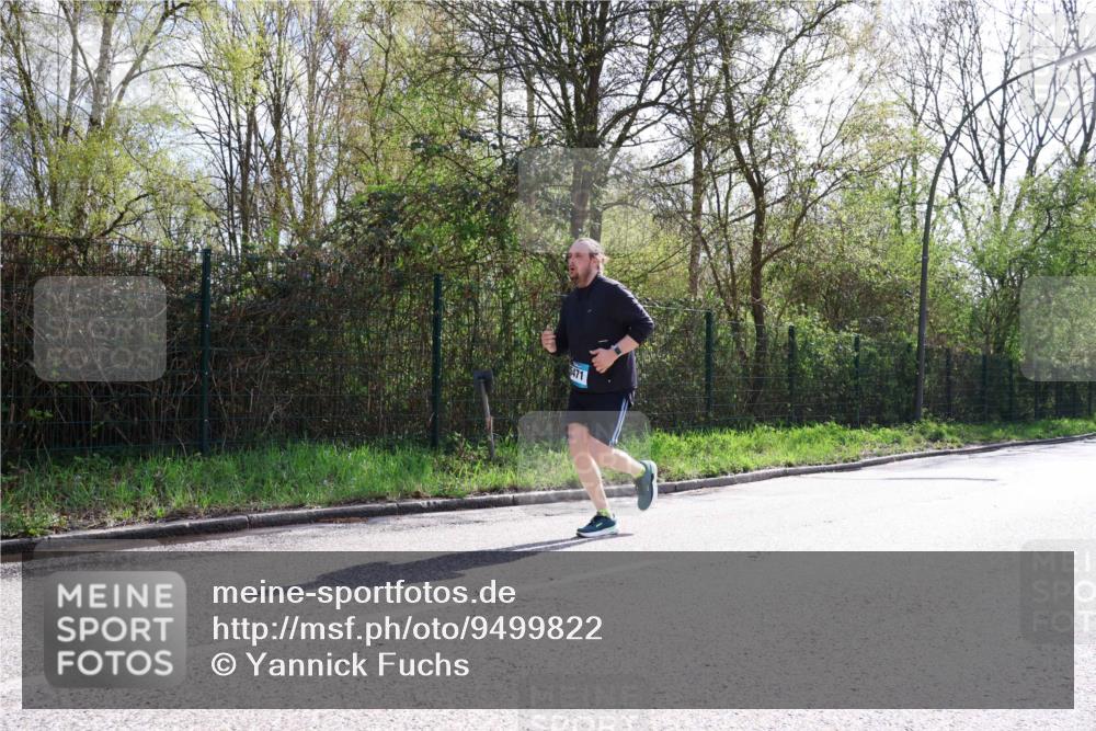 12.04.2026 - 45. Internationalen Wilhelmsburger Insellauf Yannick Fuchs http://msf.ph/oto/9499822 12.04.2026 11:08:05 Laufen 471 meine-sportfotos.de