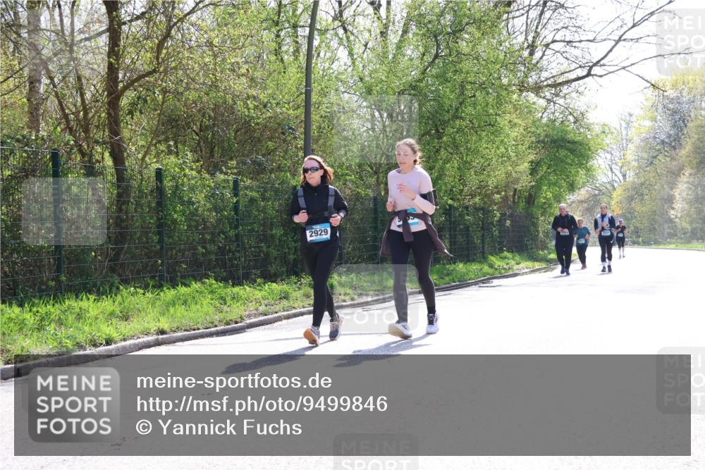 12.04.2026 - 45. Internationalen Wilhelmsburger Insellauf Yannick Fuchs http://msf.ph/oto/9499846 12.04.2026 11:08:09 Laufen 2929 meine-sportfotos.de