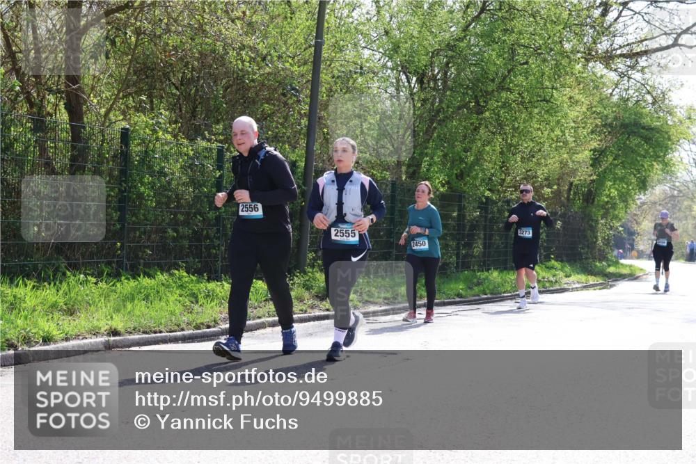 12.04.2026 - 45. Internationalen Wilhelmsburger Insellauf Yannick Fuchs http://msf.ph/oto/9499885 12.04.2026 11:08:18 Laufen 2556, 2555, 2450, 3273 meine-sportfotos.de