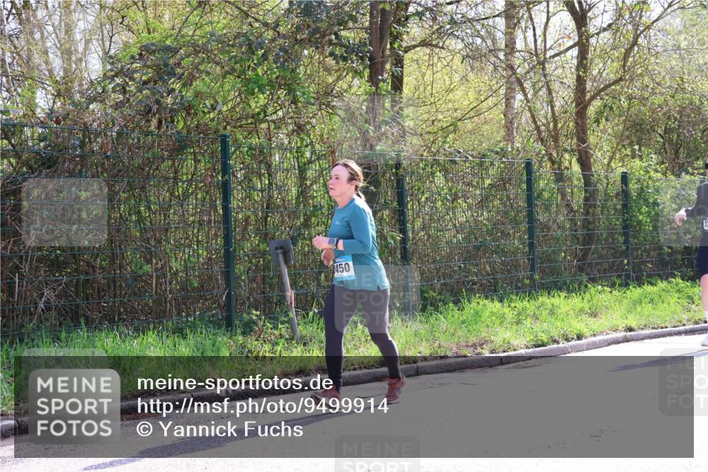 12.04.2026 - 45. Internationalen Wilhelmsburger Insellauf Yannick Fuchs http://msf.ph/oto/9499914 12.04.2026 11:08:21 Laufen 450 meine-sportfotos.de