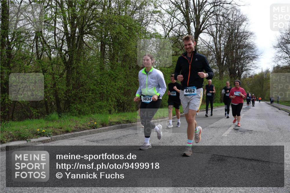 12.04.2026 - 45. Internationalen Wilhelmsburger Insellauf Yannick Fuchs http://msf.ph/oto/9499918 12.04.2026 13:16:04 Laufen 4462, 2494, 2339, 5815, 445, 5834 meine-sportfotos.de