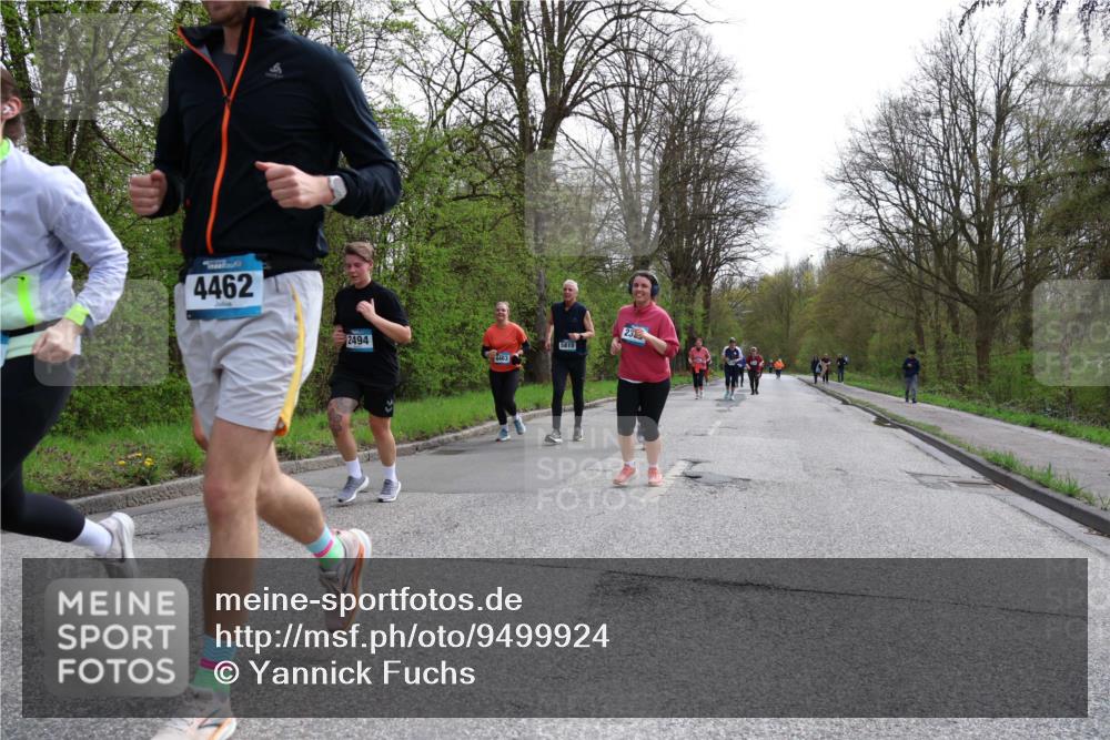 12.04.2026 - 45. Internationalen Wilhelmsburger Insellauf Yannick Fuchs http://msf.ph/oto/9499924 12.04.2026 13:16:05 Laufen 4462, 2494, 5815, 23 meine-sportfotos.de