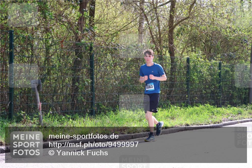 12.04.2026 - 45. Internationalen Wilhelmsburger Insellauf Yannick Fuchs http://msf.ph/oto/9499997 12.04.2026 11:08:39 Laufen 5583 meine-sportfotos.de