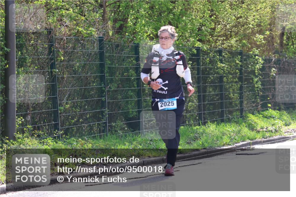 12.04.2026 - 45. Internationalen Wilhelmsburger Insellauf Yannick Fuchs http://msf.ph/oto/9500018 12.04.2026 11:09:18 Laufen 2025 meine-sportfotos.de