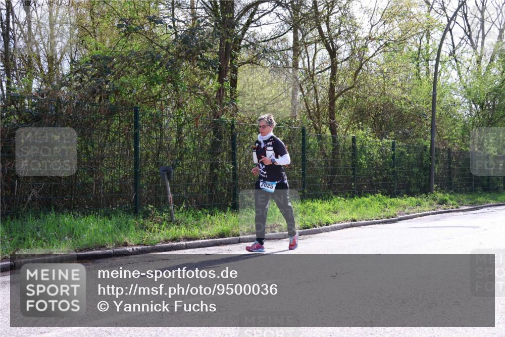 12.04.2026 - 45. Internationalen Wilhelmsburger Insellauf Yannick Fuchs http://msf.ph/oto/9500036 12.04.2026 11:09:22 Laufen 2025 meine-sportfotos.de