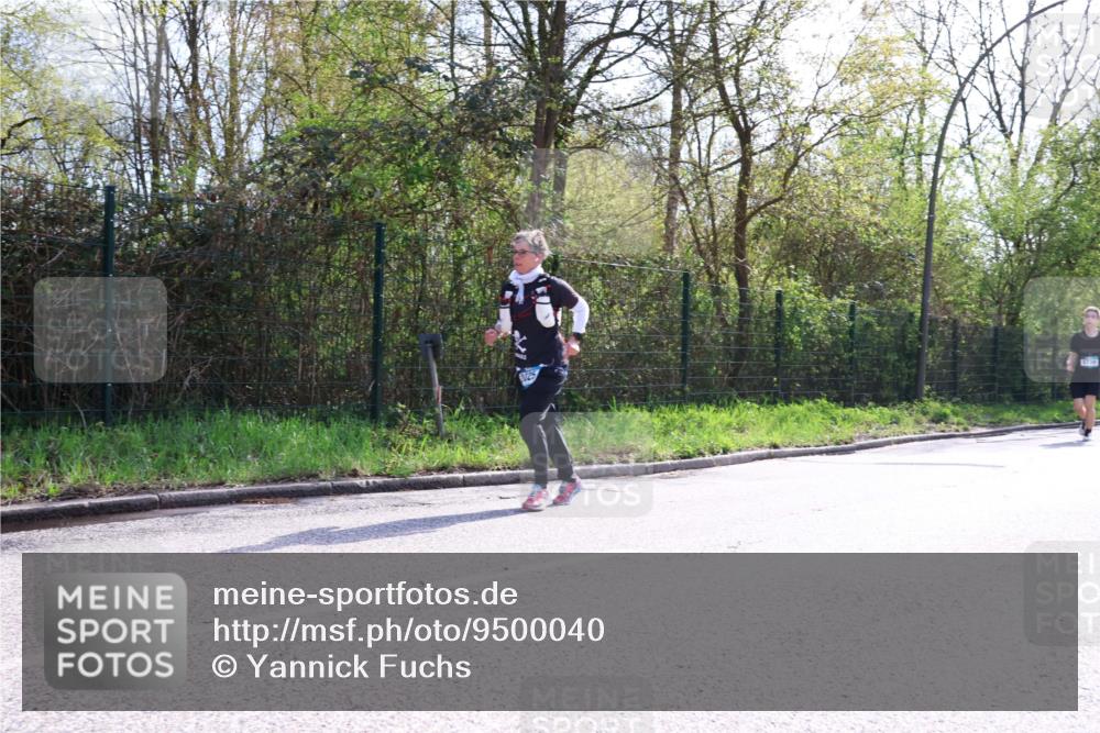 12.04.2026 - 45. Internationalen Wilhelmsburger Insellauf Yannick Fuchs http://msf.ph/oto/9500040 12.04.2026 11:09:23 Laufen  meine-sportfotos.de
